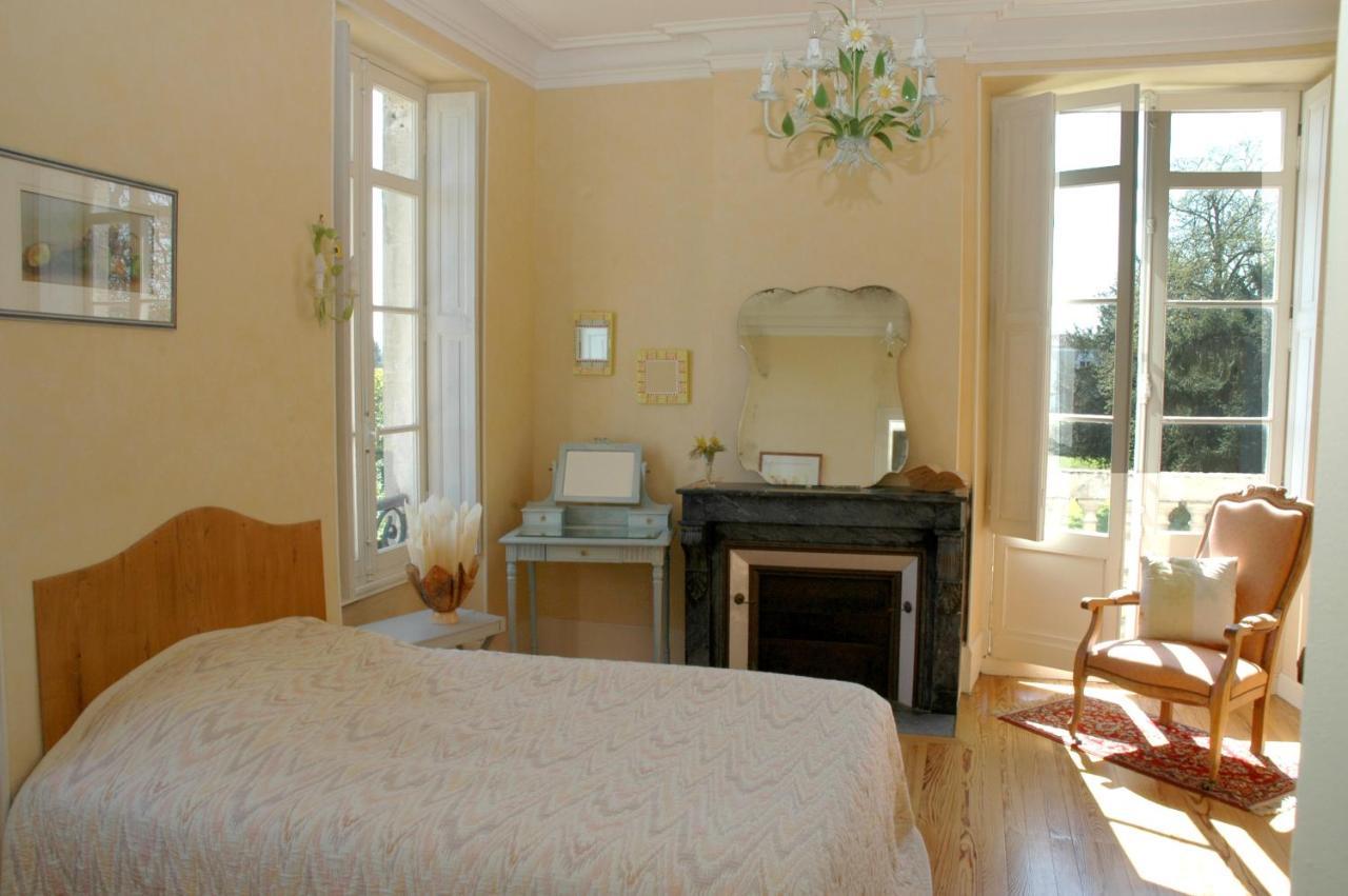 Chambres & Studios Chateau Saint Vincent Bazas Εξωτερικό φωτογραφία