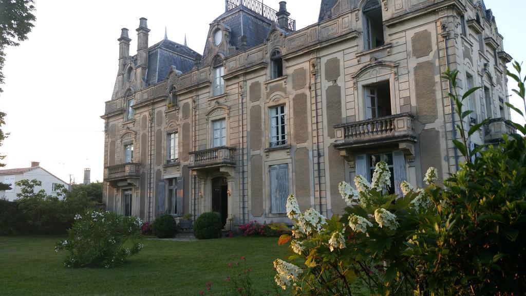 Chambres & Studios Chateau Saint Vincent Bazas Εξωτερικό φωτογραφία